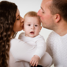 Family Vizvári